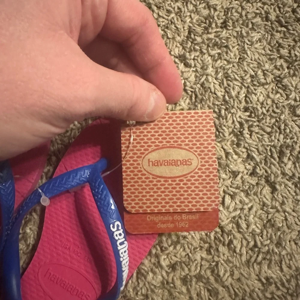 HAVAIANAS TODDLER ELECTRIC PINK FLIP-FLOP SANDALS: NWT: SZ 10